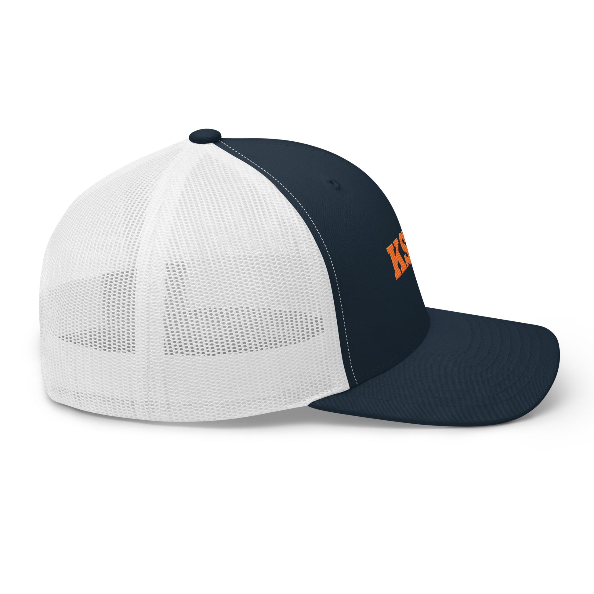 Trucker-Cap with adjustable strap and mesh back for casual style and comfort.